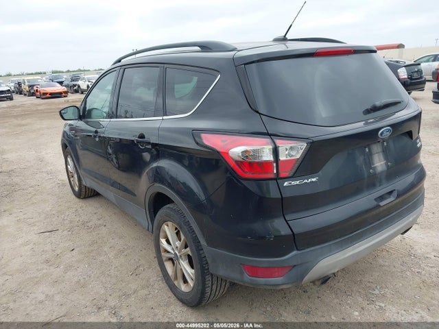 Продажа на аукционе авто 2018 Ford Escape Se, vin: 1FMCU0GD8JUD02300, номер лота: 44995202