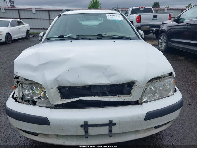 2002 Volvo V40 A მანქანა იყიდება აუქციონზე, vin: YV1VW29552F868732, აუქციონის ნომერი: 44995241
