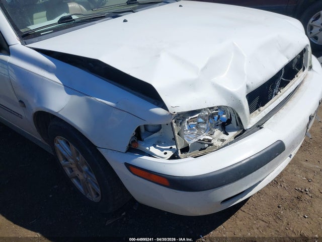 2002 Volvo V40 A მანქანა იყიდება აუქციონზე, vin: YV1VW29552F868732, აუქციონის ნომერი: 44995241