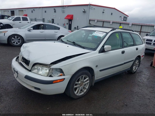 2002 Volvo V40 A მანქანა იყიდება აუქციონზე, vin: YV1VW29552F868732, აუქციონის ნომერი: 44995241