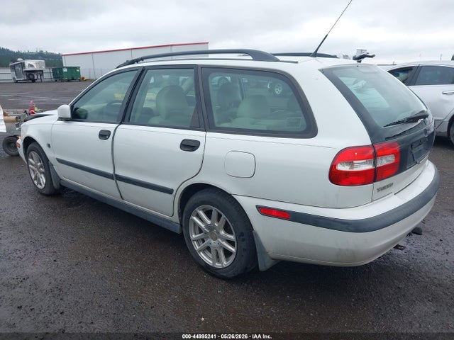 2002 Volvo V40 A მანქანა იყიდება აუქციონზე, vin: YV1VW29552F868732, აუქციონის ნომერი: 44995241