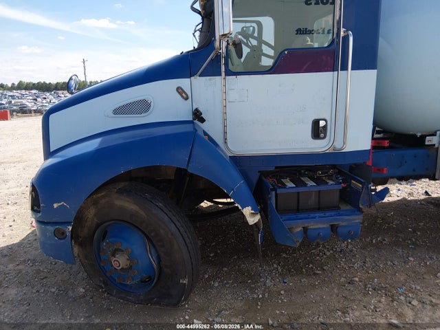 Aukcja sprzedaży 2004 Kenworth Construction T300, vin: 2NKMHD7X14M056024, numer aukcji: 44995262