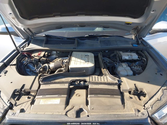Audi Q7 3.0t Premium 2018 WA1VABF73JD010304 Image 10