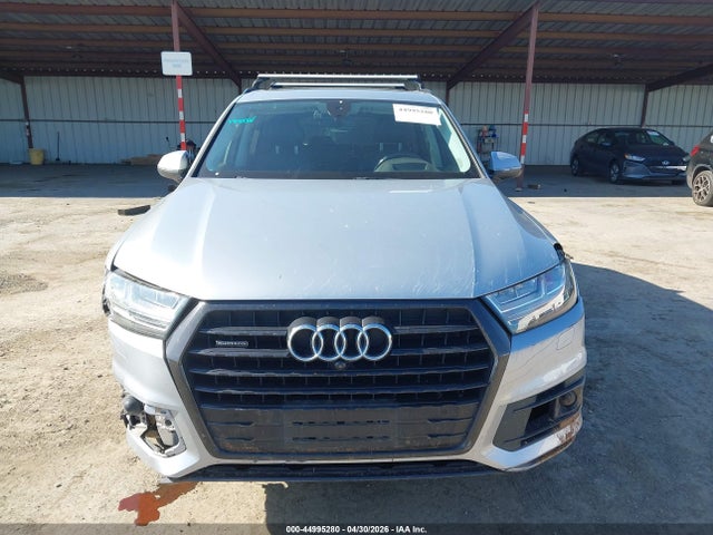 Audi Q7 3.0t Premium 2018 WA1VABF73JD010304 Image 12