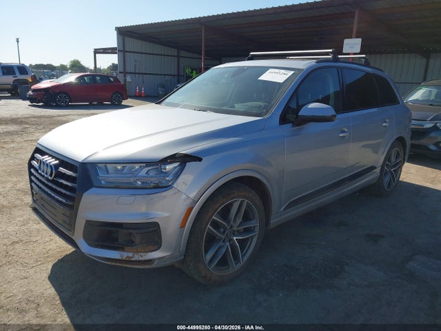 Audi Q7 3.0t Premium 2018 WA1VABF73JD010304 Image 2