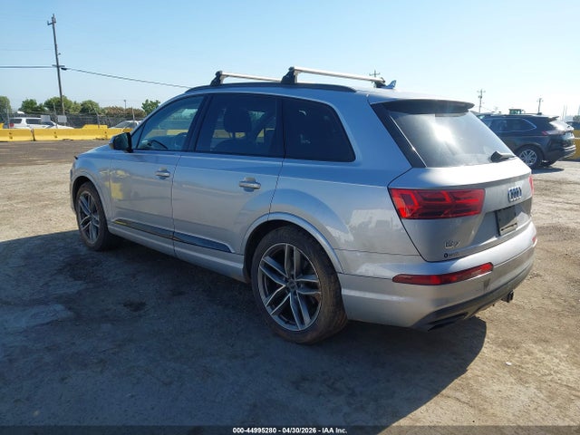 Audi Q7 3.0t Premium 2018 WA1VABF73JD010304 Image 3