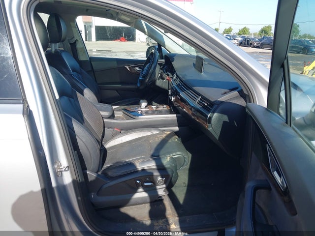 Audi Q7 3.0t Premium 2018 WA1VABF73JD010304 Image 5