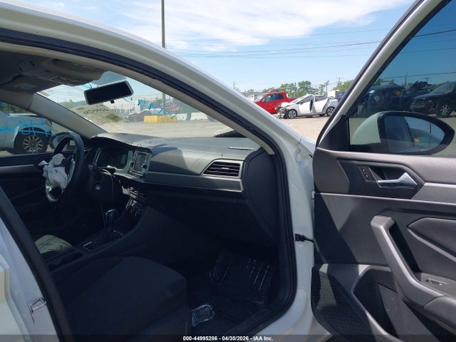 Продажа на аукционе авто 2019 Volkswagen Jetta 1.4t R-line/1.4t S/1.4t Se, vin: 3VWC57BU6KM172084, номер лота: 44995286