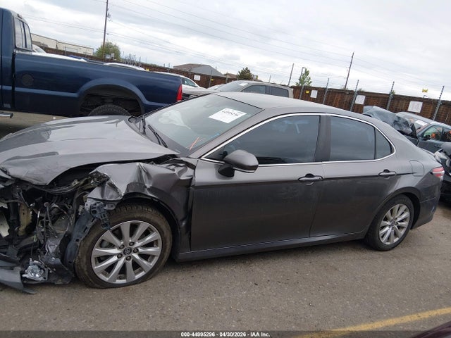 Aukcja sprzedaży 2018 Toyota Camry Le, vin: 4T1B11HK6JU019398, numer aukcji: 44995296