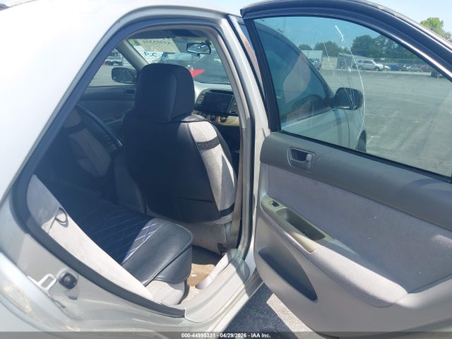 Продажа на аукционе авто 2004 Toyota Camry Le, vin: 4T1BE32K64U840577, номер лота: 44995331