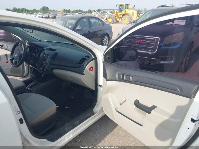 Продажа на аукционе авто 2010 Kia Forte Lx, vin: KNAFT4A27A5062666, номер лота: 44995370