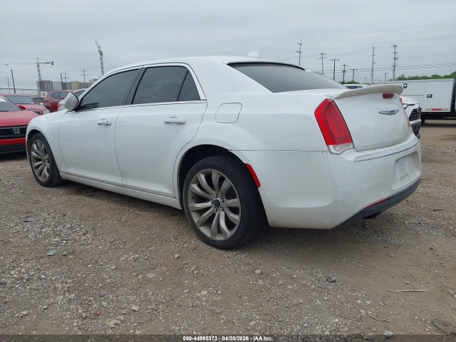 2C3CCAAG0HH526789 Chrysler 300 Limited
