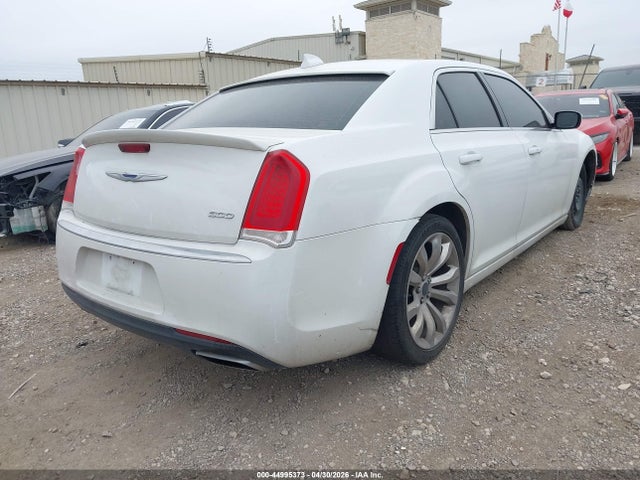 2C3CCAAG0HH526789 Chrysler 300 Limited
