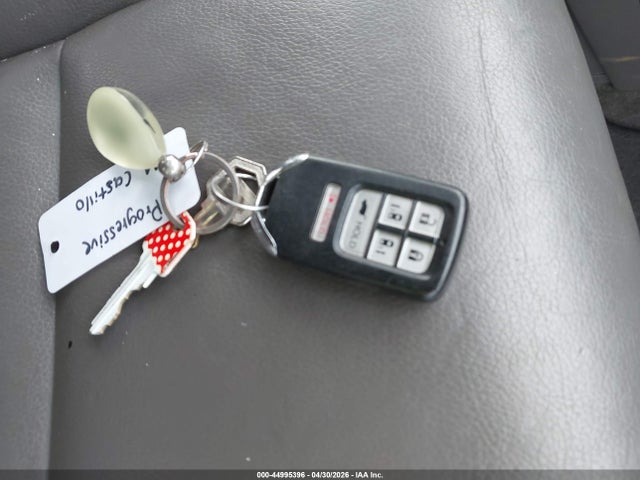 44995396 :رقم المزاد ، 5FNRL5H93FB076398 vin ، 2015 Honda Odyssey Touring/touring Elite مزاد بيع