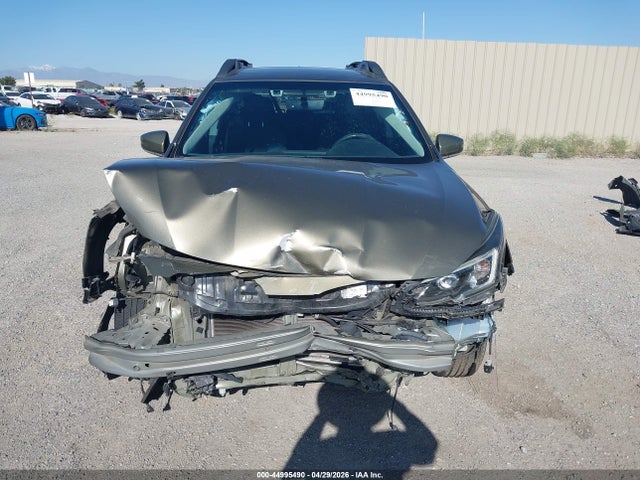 44995490 :رقم المزاد ، 4S4BTAFC7M3204835 vin ، 2021 Subaru Outback Premium مزاد بيع
