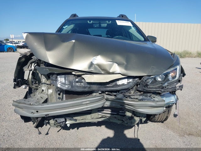 44995490 :رقم المزاد ، 4S4BTAFC7M3204835 vin ، 2021 Subaru Outback Premium مزاد بيع