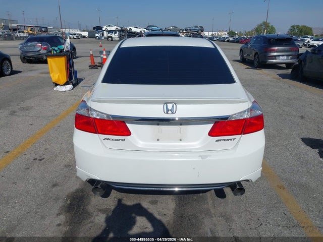 44995535 :رقم المزاد ، 1HGCR2F54FA155401 vin ، 2015 Honda Accord Sport مزاد بيع