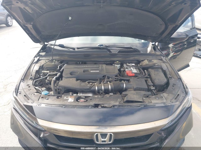 2018 Honda Accord Sport 2.0t მანქანა იყიდება აუქციონზე, vin: 1HGCV2F33JA019974, აუქციონის ნომერი: 44995537