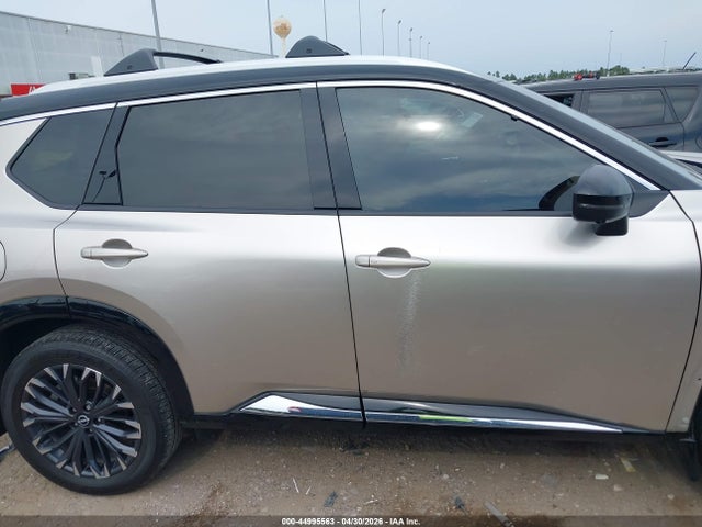 JN8BT3DD7SW305742 Nissan Rogue Platinum Intelligent Awd