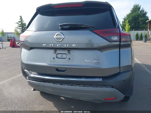 44995609 :رقم المزاد ، 5N1AT3BB4MC674972 vin ، 2021 Nissan Rogue Sv Intelligent Awd مزاد بيع