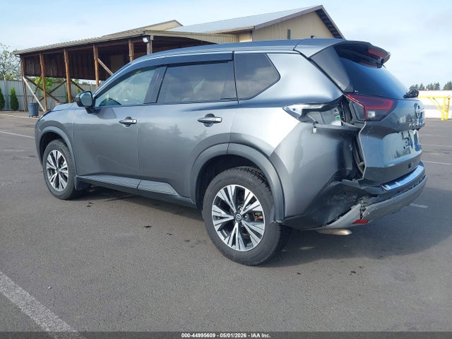 44995609 :رقم المزاد ، 5N1AT3BB4MC674972 vin ، 2021 Nissan Rogue Sv Intelligent Awd مزاد بيع