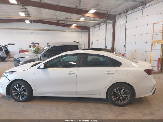 Продажа на аукционе авто 2023 Kia Forte Lxs, vin: 3KPF24AD4PE607825, номер лота: 44995611