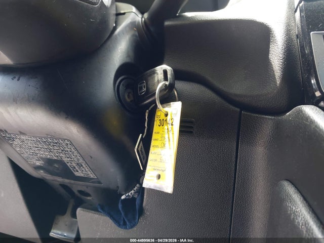 5J6RW5H3XKL000388 Honda CR-V LX