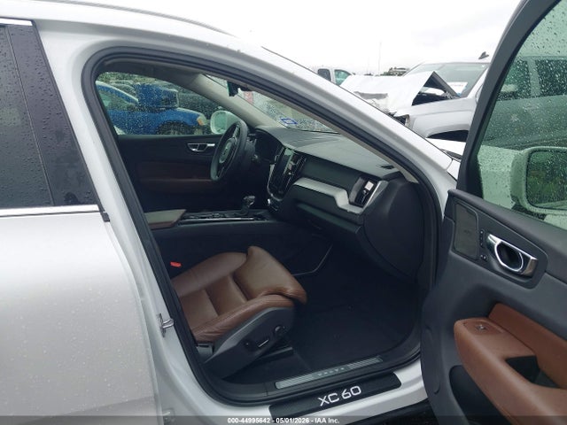 Aukcja sprzedaży 2019 Volvo Xc60 T5 Inscription, vin: LYV102RL4KB330663, numer aukcji: 44995642