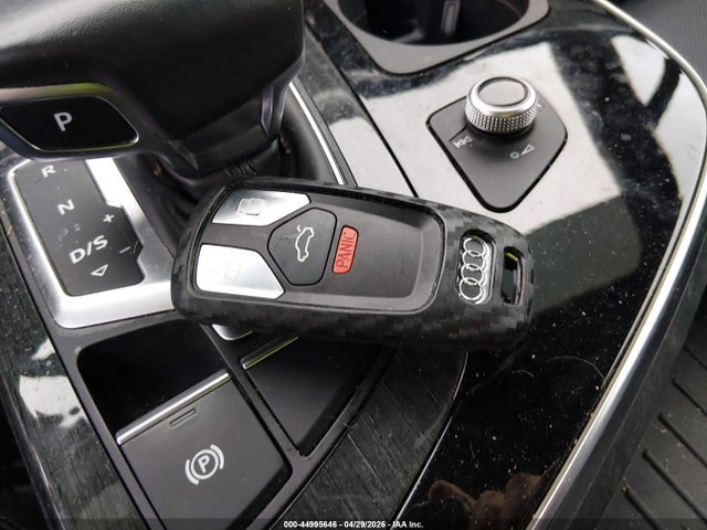 2018 Audi Q7 3.0t Premium მანქანა იყიდება აუქციონზე, vin: WA1VAAF7XJD035470, აუქციონის ნომერი: 44995646