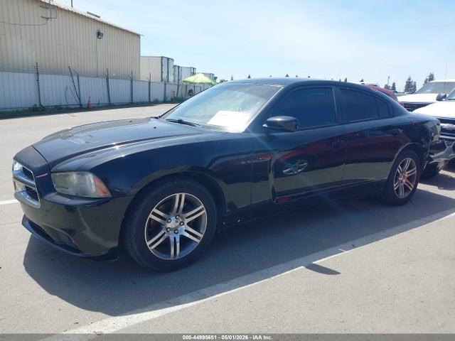 44995651 :رقم المزاد ، 2C3CDXBG5DH640425 vin ، 2013 Dodge Charger Se مزاد بيع