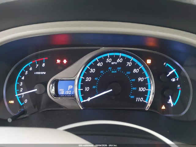 44995668 :رقم المزاد ، 5TDYK3DC3DS302758 vin ، 2013 Toyota Sienna Xle V6 8 Passenger مزاد بيع
