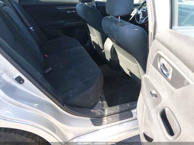 2015 Nissan Altima 2.5 S მანქანა იყიდება აუქციონზე, vin: 1N4AL3AP8FN363575, აუქციონის ნომერი: 44995707