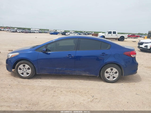 KIA FORTE LX 2017 3KPFK4A79HE088072 Image 14