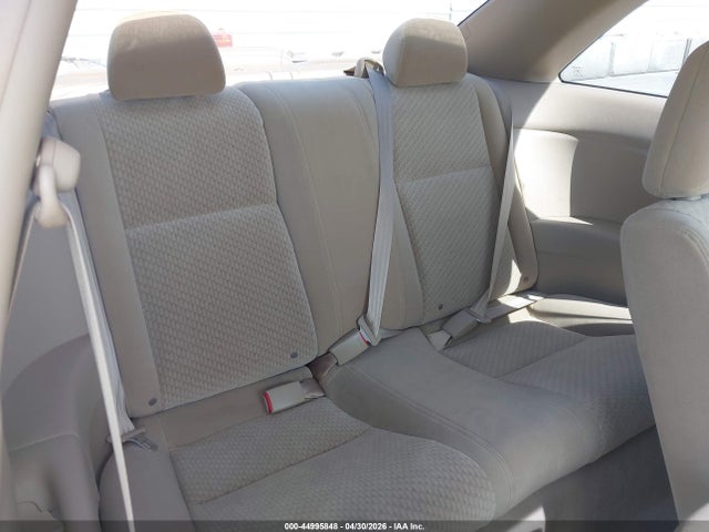 44995848 :رقم المزاد ، 1HGEM22135L075357 vin ، 2005 Honda Civic Vp مزاد بيع