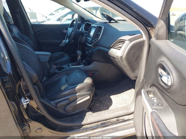 44995863 :رقم المزاد ، 1C4PJMBS4HD221025 vin ، 2017 Jeep Cherokee Trailhawk L Plus 4x4 مزاد بيع