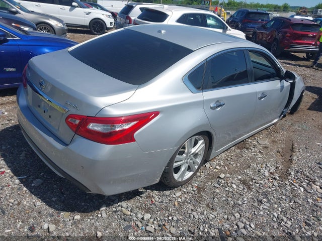 2017 Nissan Altima 3.5 Sl მანქანა იყიდება აუქციონზე, vin: 1N4BL3AP7HC193938, აუქციონის ნომერი: 44995886