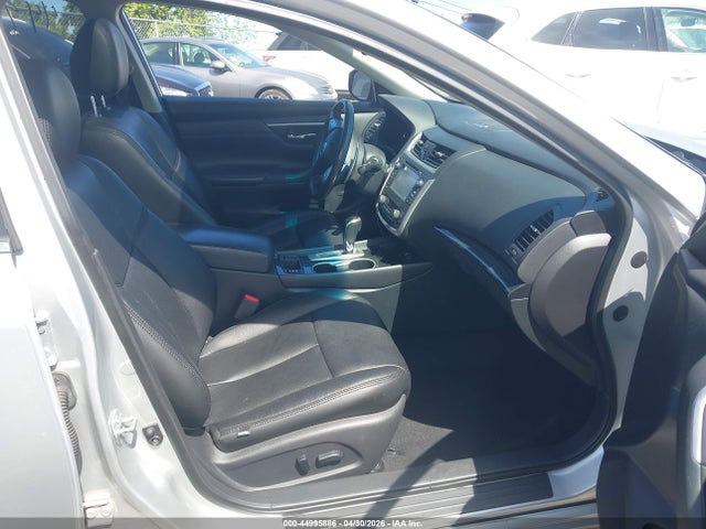 2017 Nissan Altima 3.5 Sl მანქანა იყიდება აუქციონზე, vin: 1N4BL3AP7HC193938, აუქციონის ნომერი: 44995886