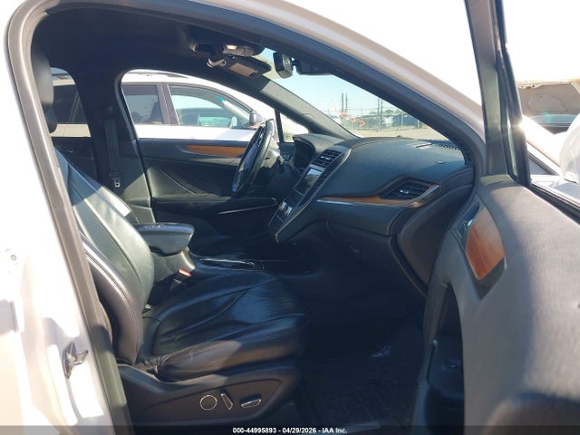 44995893 :رقم المزاد ، 5LMCJ2D98HUL34630 vin ، 2017 Lincoln Mkc Select مزاد بيع