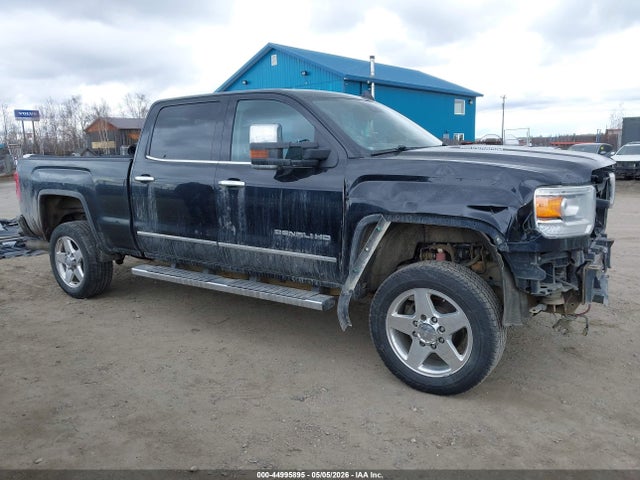 44995895 :رقم المزاد ، 1GT120E8XFF634449 vin ، 2015 Gmc Sierra 2500hd Denali مزاد بيع