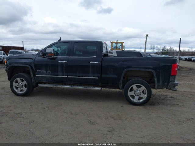 44995895 :رقم المزاد ، 1GT120E8XFF634449 vin ، 2015 Gmc Sierra 2500hd Denali مزاد بيع