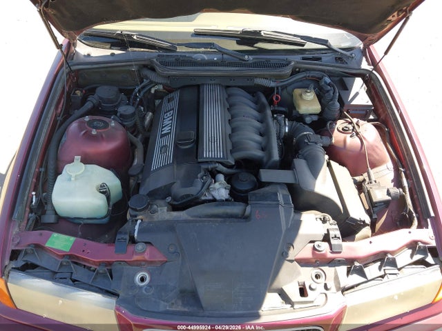 44995924 :رقم المزاد ، WBACD4322TAV36045 vin ، 1996 Bmw 328 I Automatic مزاد بيع