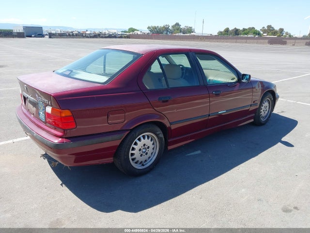 44995924 :رقم المزاد ، WBACD4322TAV36045 vin ، 1996 Bmw 328 I Automatic مزاد بيع
