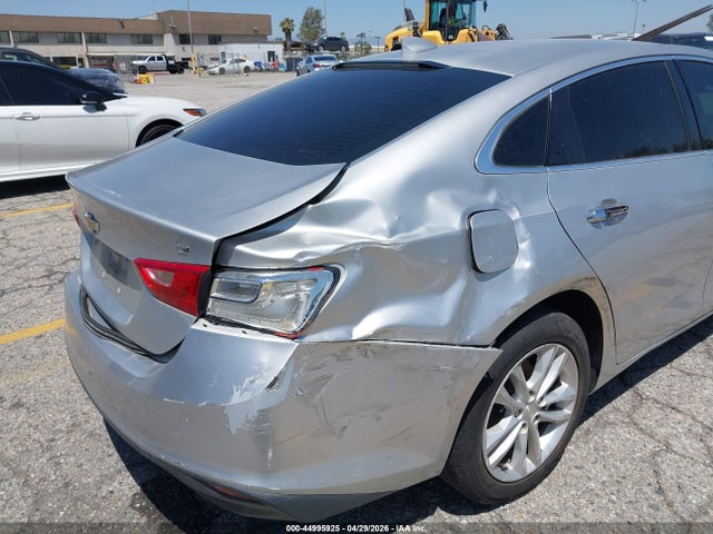 1G1ZE5STXHF122525 Chevrolet MALIBU 1LT