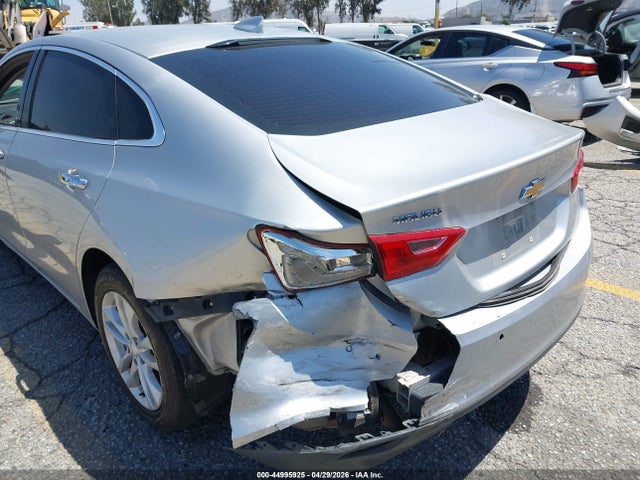 1G1ZE5STXHF122525 Chevrolet MALIBU 1LT