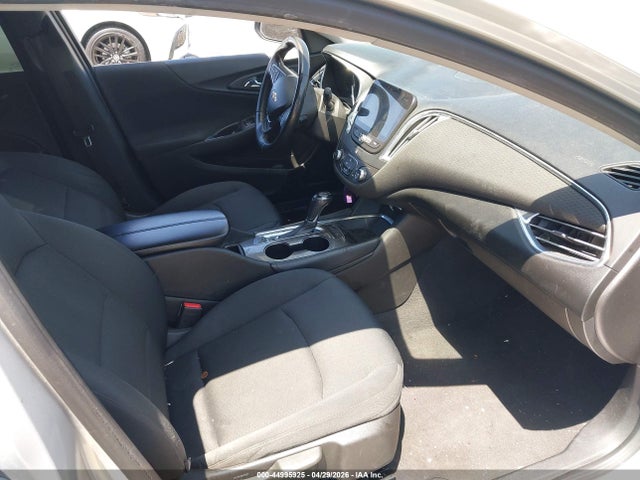 1G1ZE5STXHF122525 Chevrolet MALIBU 1LT