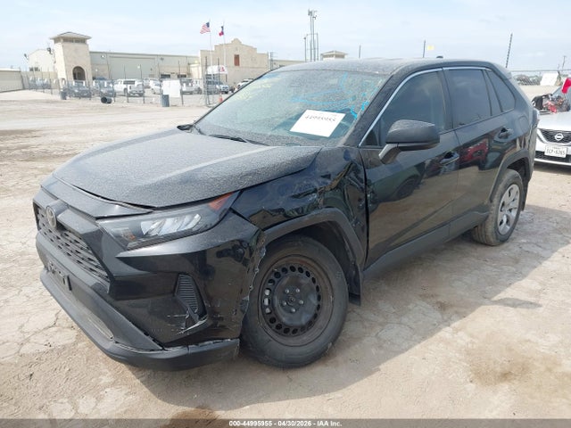 Toyota RAV4 LE 2022 2T3H1RFV6NW229924 Image 2