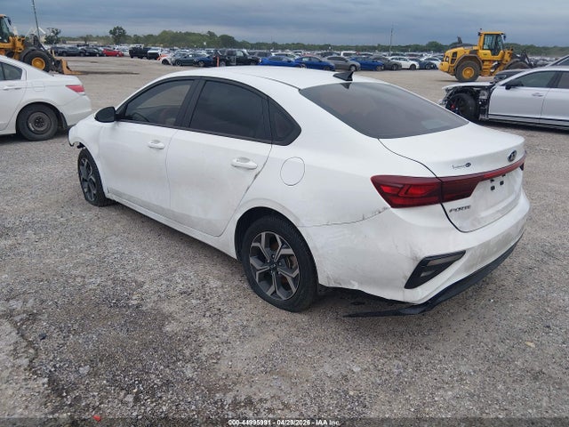 Продажа на аукционе авто 2021 Kia Forte Lxs, vin: 3KPF24AD7ME343656, номер лота: 44995991