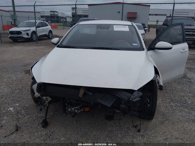 Продажа на аукционе авто 2021 Kia Forte Lxs, vin: 3KPF24AD7ME343656, номер лота: 44995991