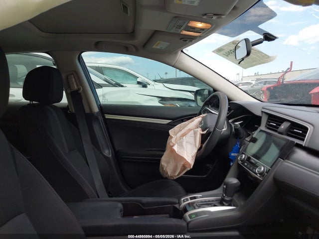 Продажа на аукционе авто 2017 Honda Civic Ex, vin: 2HGFC2F70HH560286, номер лота: 44995994