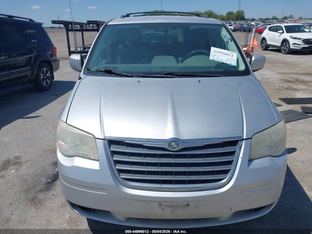 2010 Chrysler Town & Country Touring მანქანა იყიდება აუქციონზე, vin: 2A4RR5D18AR126539, აუქციონის ნომერი: 44996012